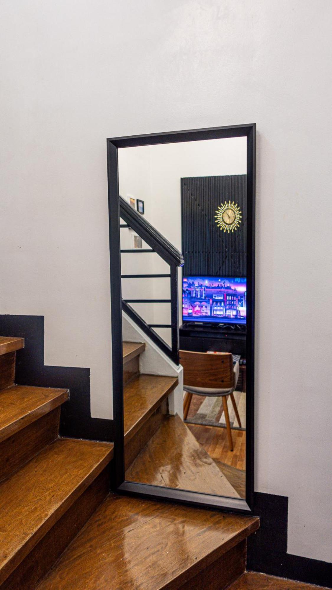 2-room Condotel With Netflix, Kitchen & Washer, Near Mrt Boni *